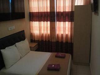 New Wave Vines Hotel เซอรีเคมบางัน ภายนอก รูปภาพ